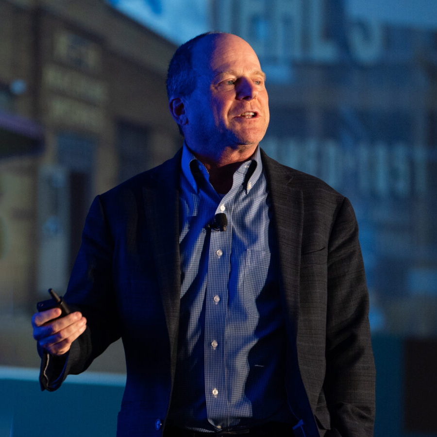 Soy Gene Marks, el Creador de Maquinasdesoldar.online