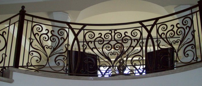 JA Ornamental Iron: Hermoso diseño de hierro ornamental para patios y jardines